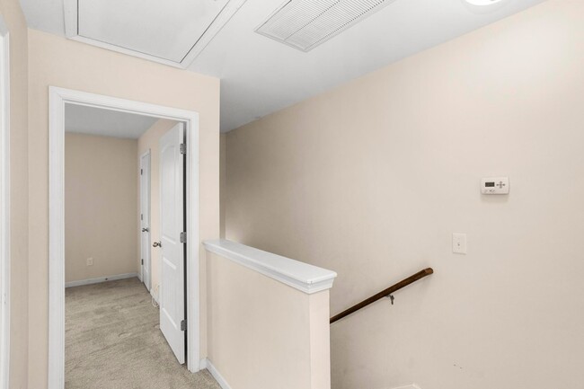 Building Photo - 1355 Macedonia Dr