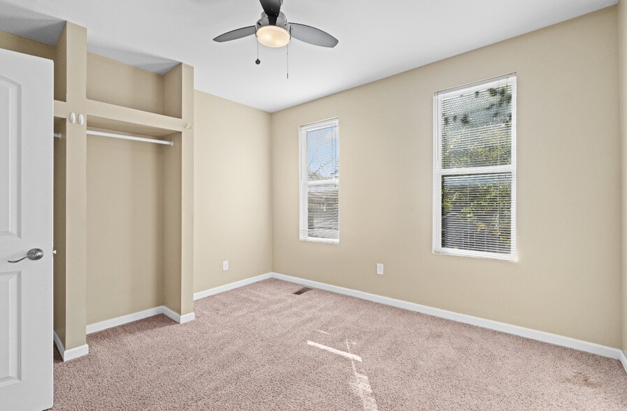 Building Photo - 873 E Livingston Ave