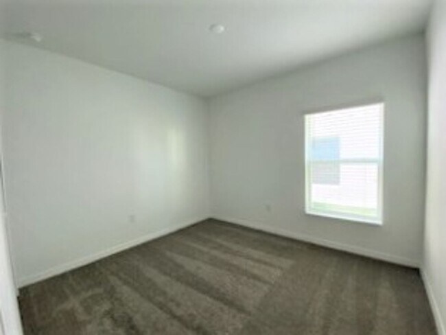 Building Photo - Gorgeous 3 Bedroom Home in the Preserve at...