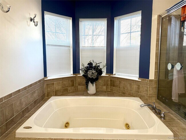 Building Photo - 1 Ford Ct