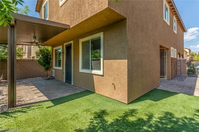 Building Photo - 6644 Seahorse Reef St