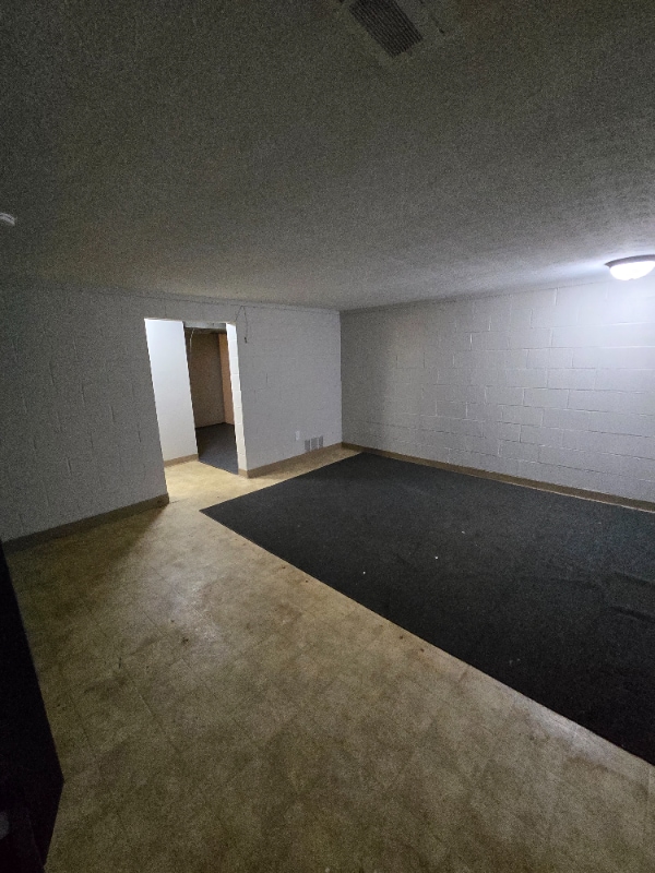 Building Photo - 2777 Kipling Ave NW