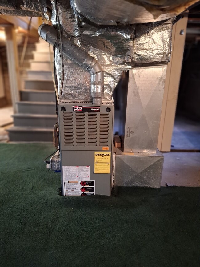 Building Photo - 46 Pine