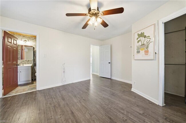 Building Photo - Charming 2 Bed, 2 Bath Home on Spacious Lot