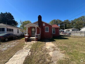 Building Photo - 2 bed 1 bath in Huntsville AL