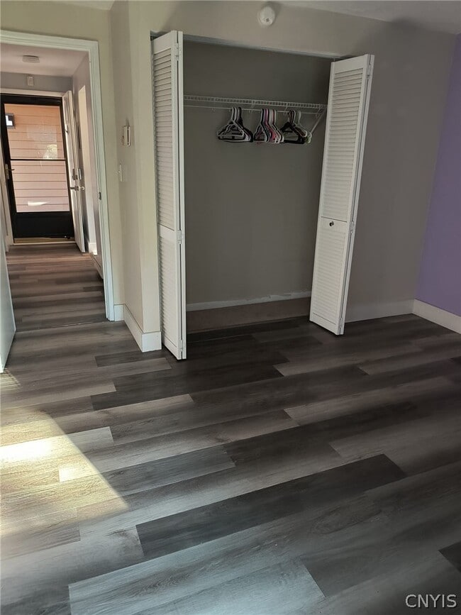 Building Photo - 471 Idlewood Blvd