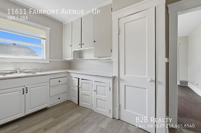 Building Photo - 11611 Fairport Ave
