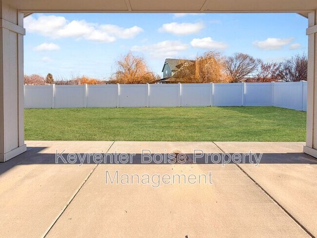 Building Photo - 74 S Ravine Way