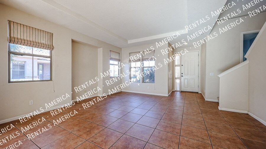 Building Photo - 13601 W Cypress St