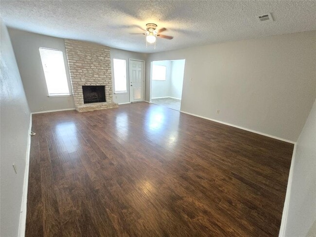 Building Photo - 11302 Bristle Oak Trail