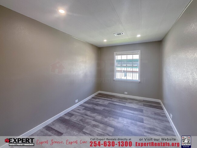 Building Photo - Recently RENOVATED HOME IN KILLEEN!!!