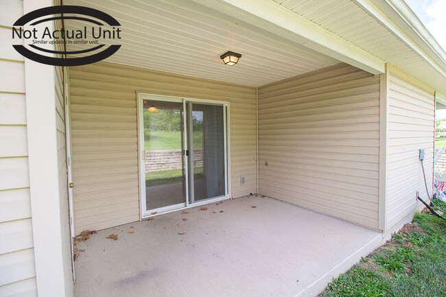 Building Photo - 1635 Citadel Dr