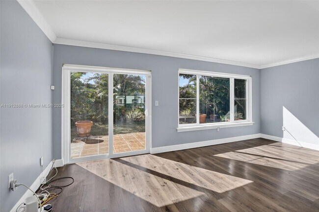 Building Photo - 7920 Alhambra Blvd