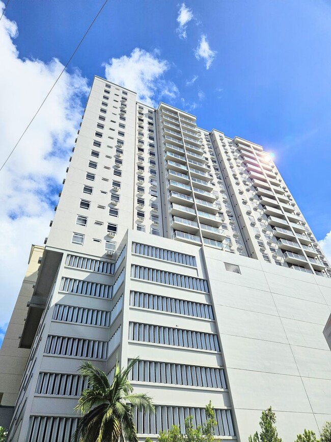 Primary Photo - Ala Moana, Holomua 1 Bedroom 1 Bathroom 1 ...