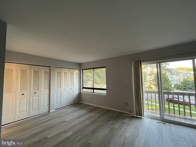 Building Photo - 18451 Stone Hollow Dr