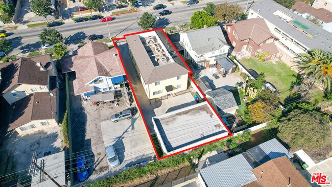 Building Photo - 1224 S Crenshaw Blvd