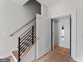 Building Photo - 2015 Tysons Ridgeline Rd