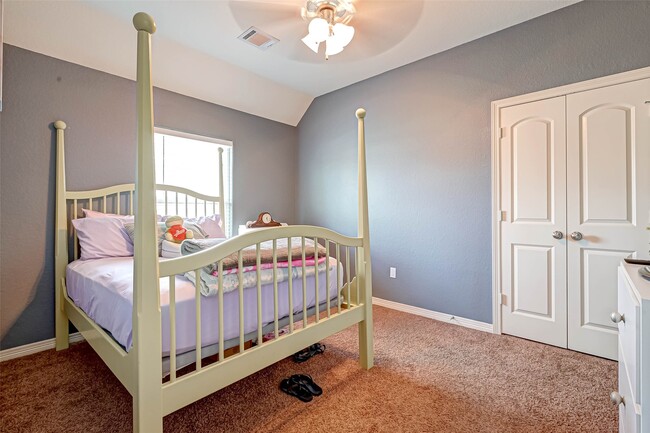 Building Photo - 7905 Livingston St