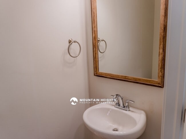 Building Photo - 11329 S Prosperity Rd