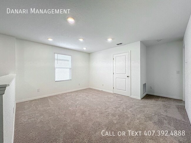 Building Photo - 1679 Meadowlark Dr