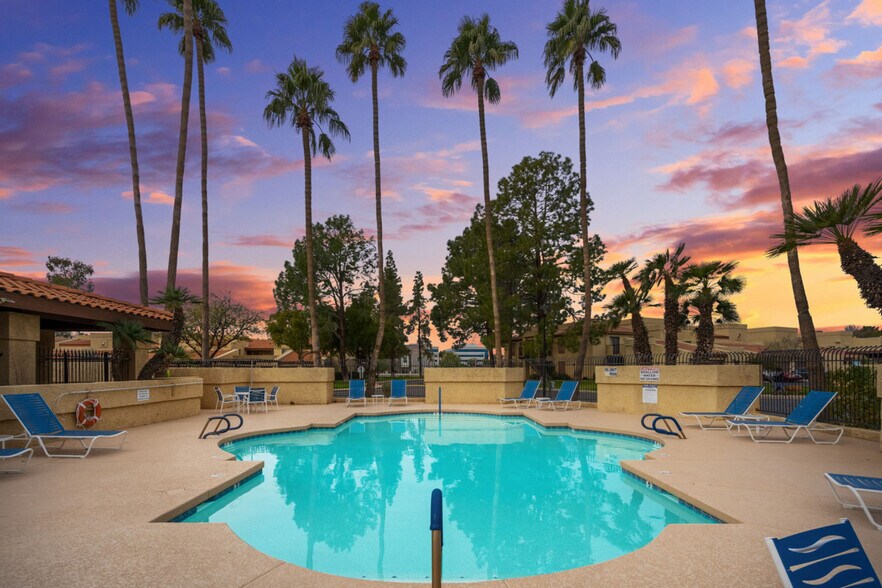 Building Photo - 8314 N 21st Dr