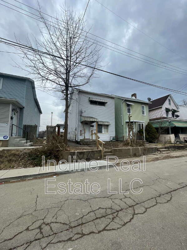 Building Photo - 1511 Scott St