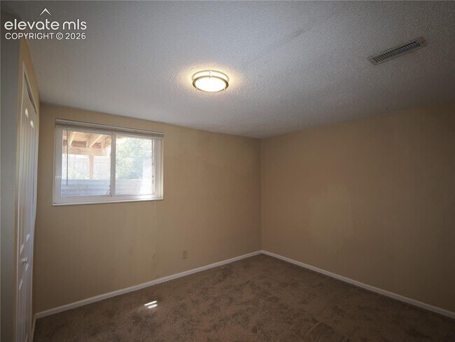 Building Photo - 7525 Deer Trail