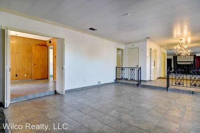 Building Photo - 3 br, 2 bath House - 5338 WONDER DR