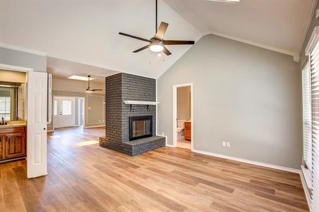 Building Photo - 3914 Meadow Dr