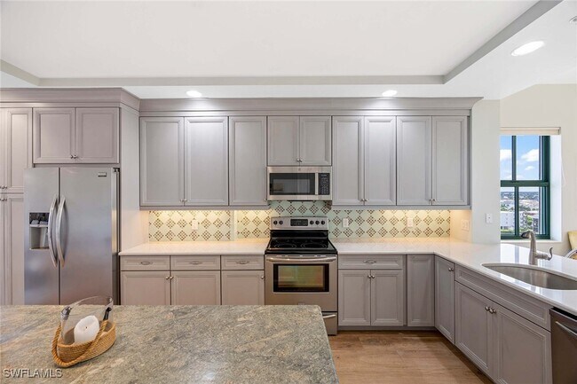 Building Photo - 930 Cape Marco Dr