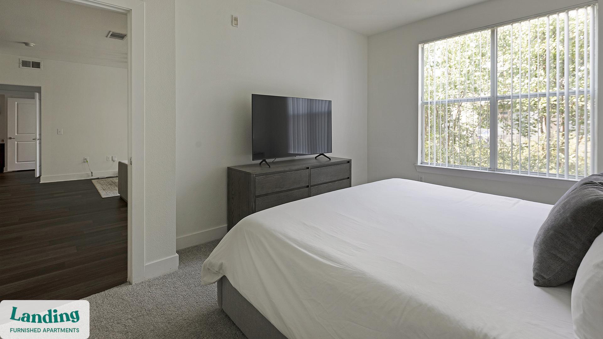 Building Photo - 7373 Valley View Ln