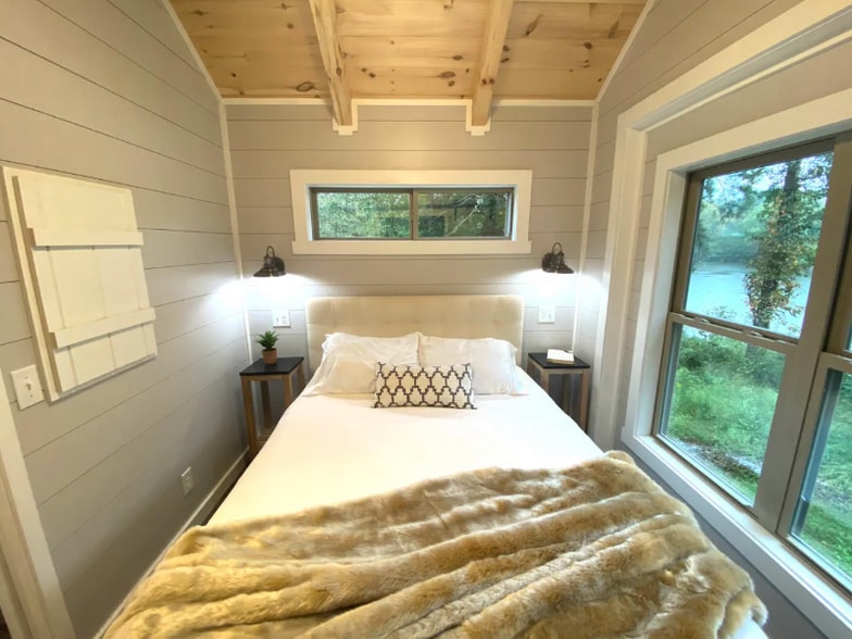 Building Photo - 1 Tiny Home Cir