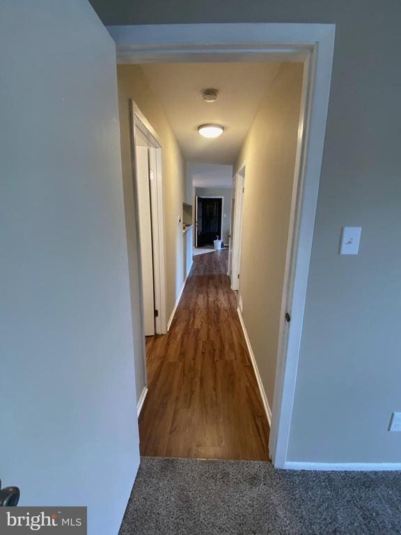 Building Photo - 705 Woodhollow Dr