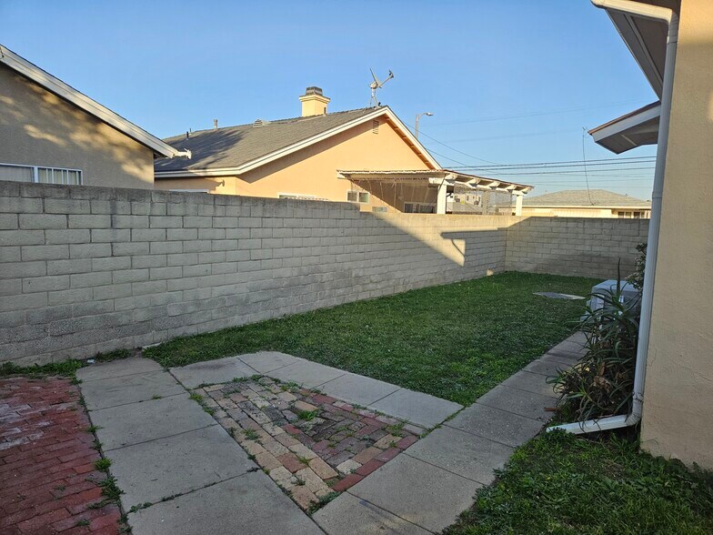 Backyard - 25515 Senator Ave