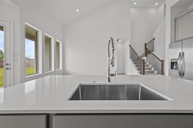 Building Photo - 22119 Shrimp Plant Ln