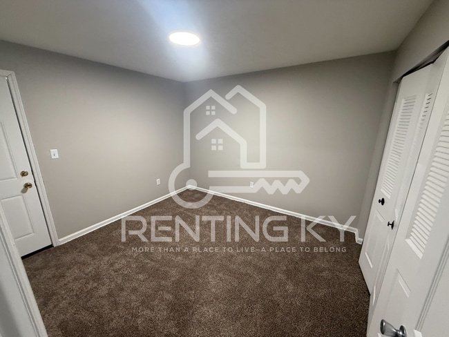 Building Photo - 1645 Foxhaven Dr