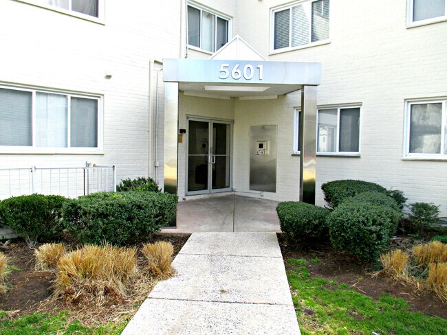 Primary Photo - Beautiful 1 Bedroom Condo in Hyattsville!