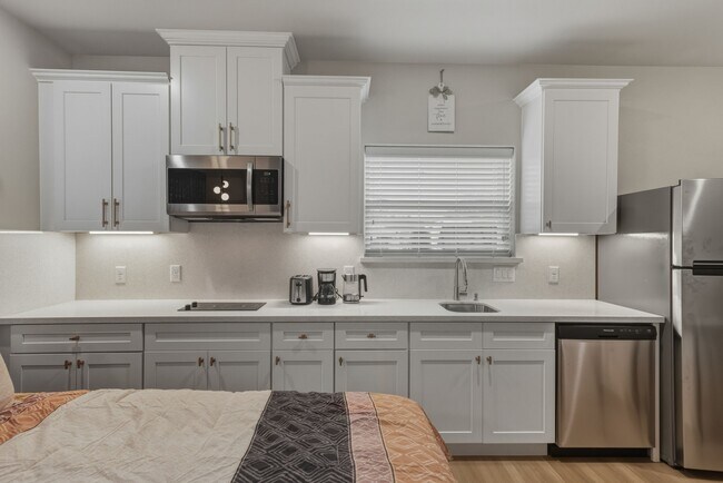 Building Photo - 3539 Mt Pleasant St