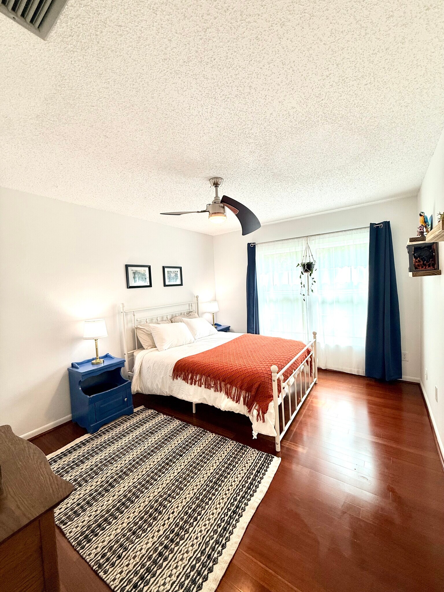 Building Photo - 11801 Foxrun Ln