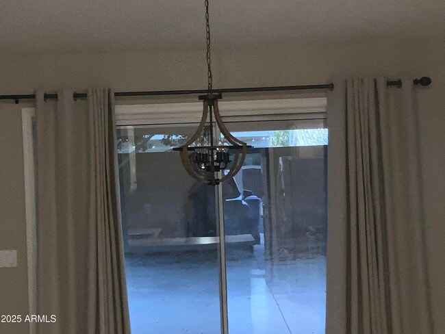 Building Photo - 6337 E Rochelle St