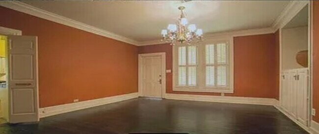 Building Photo - 401 James St