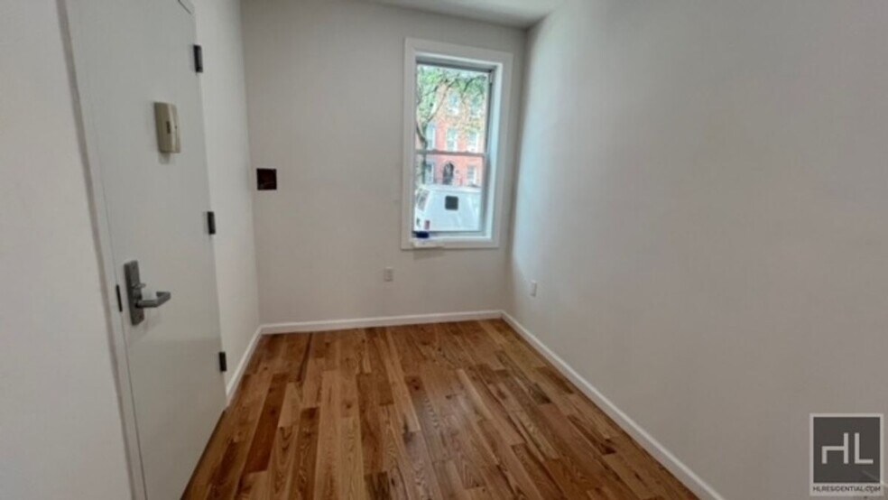 Building Photo - 100% GUT RENOVATED DUPLEX  with PRIVATE GA...