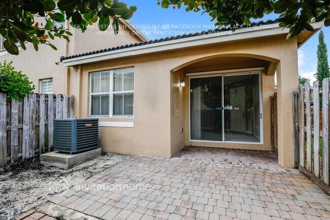 Building Photo - 15307 SW 119th Terrace