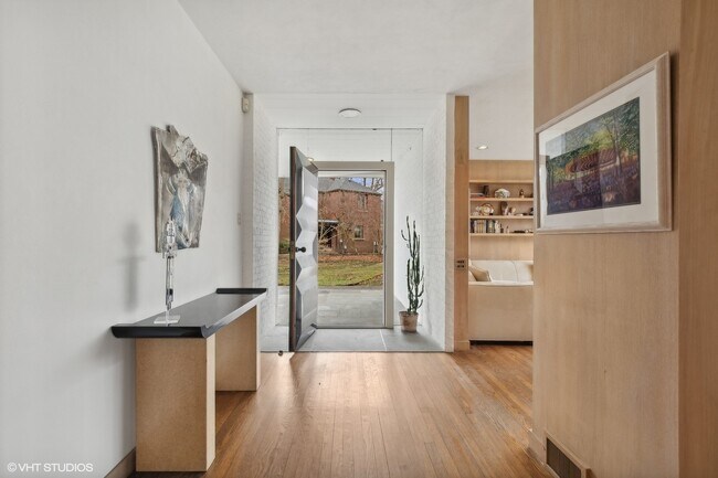 Building Photo - 155 S Deere Park Dr