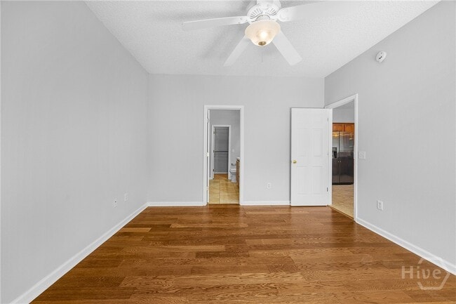 Building Photo - 8 Falkland Ave