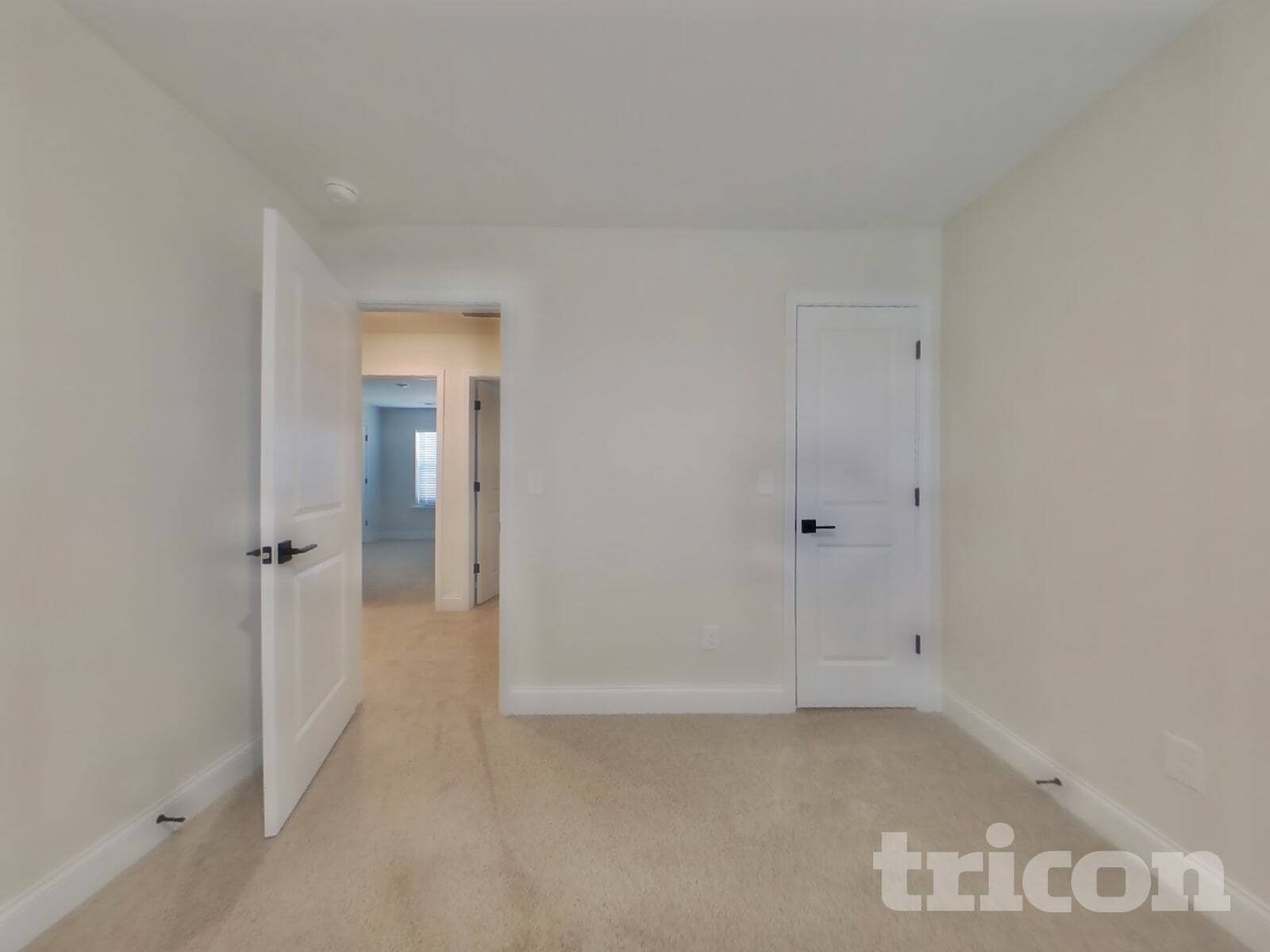 Building Photo - 615 Cantrell Dr