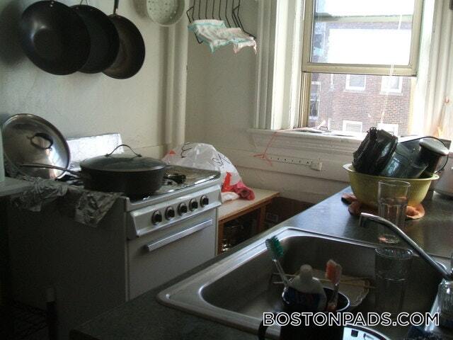 Building Photo - 55 Park Dr