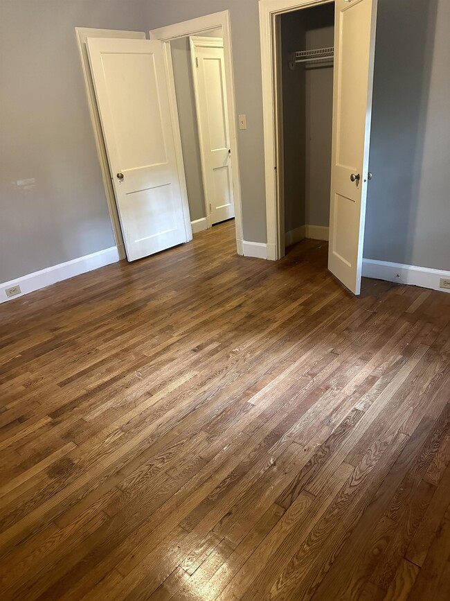 Building Photo - 1517 N Roxboro St