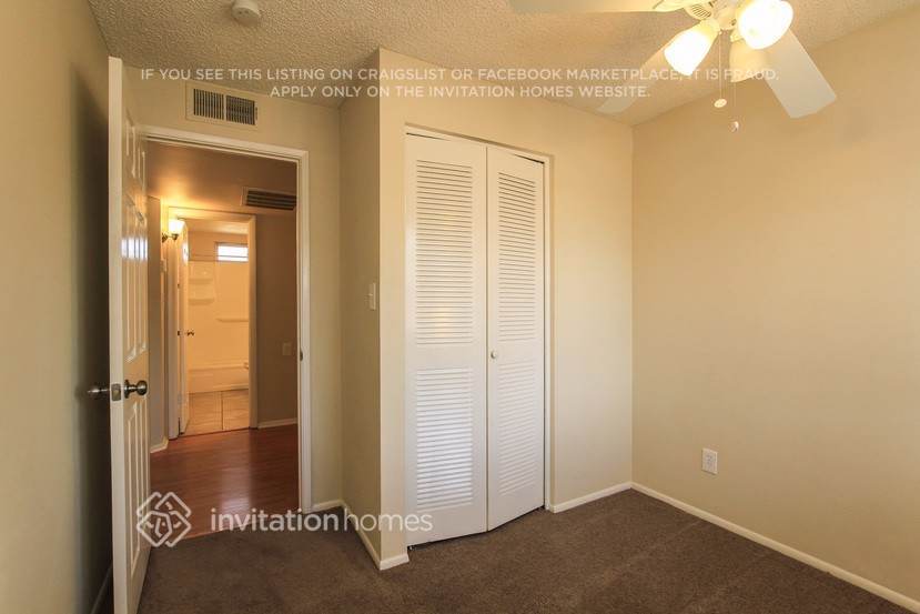Building Photo - 3507 E Blanche Dr