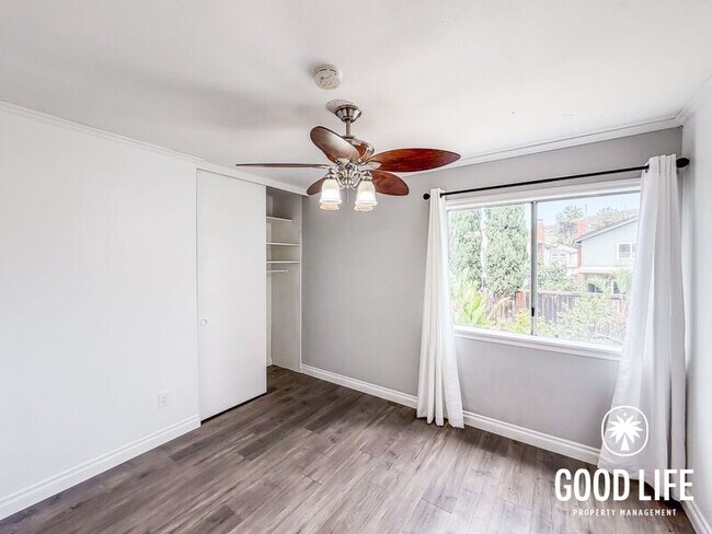 Building Photo - 10056 Riverhead Dr